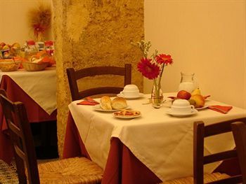 Scirocco Aparthotel 2*